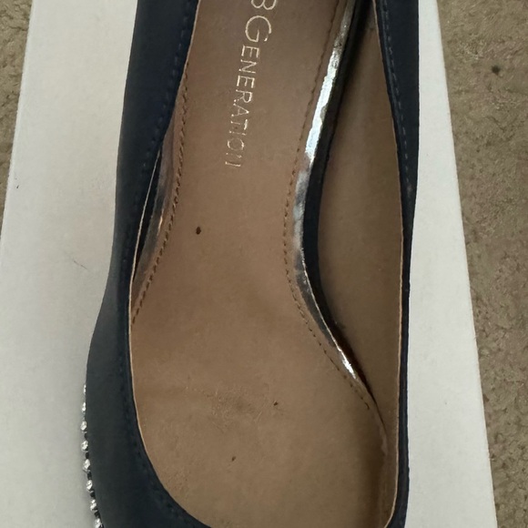 BCBGeneration Studded Pumps Size 6 US - Picture 2 of 4
